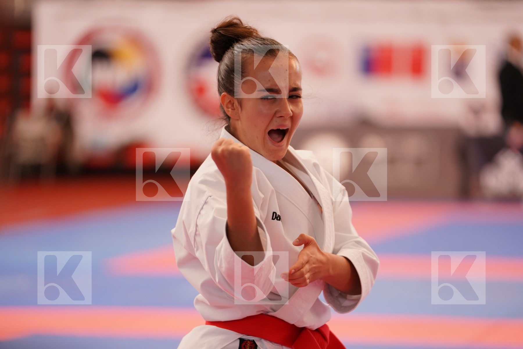 PEREZ ALVEZ AZAHARA (SPAIN) in Cadet Kata Female - Bronze bout
